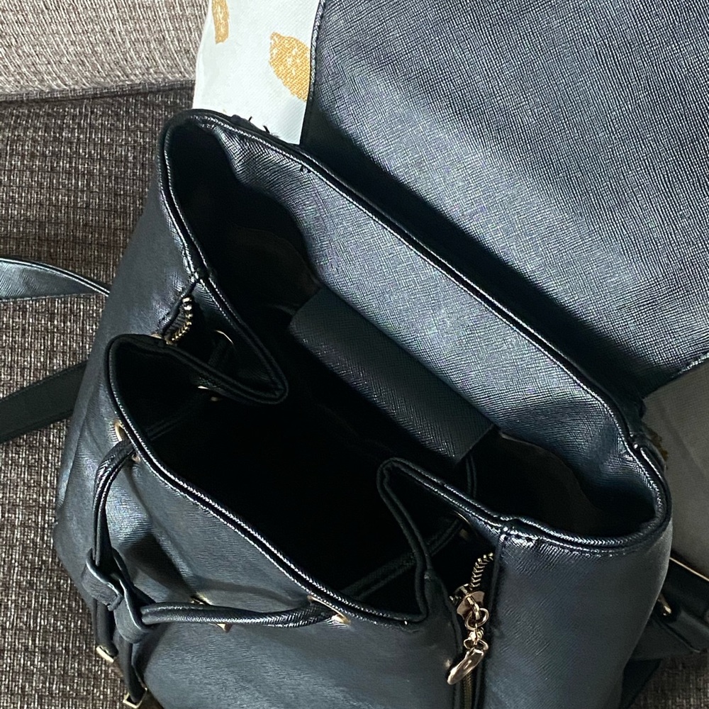 Mini Backpack - Picture 4 of 4